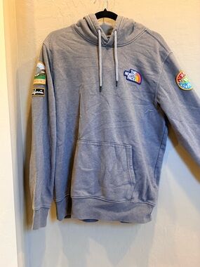 The North Face Men's Light Gray Hoodie with Patch Accents